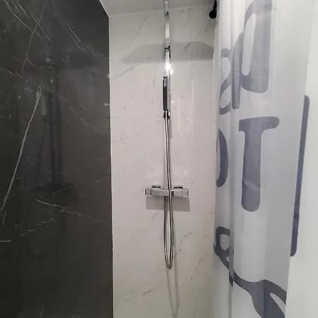 2 Pieces 32m2 A 150m