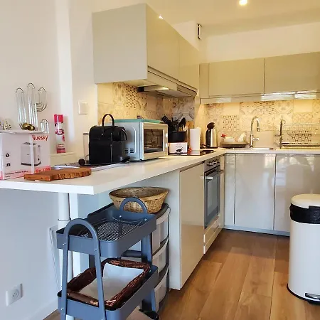 2 Pieces 32m2 A 150m Apartment *