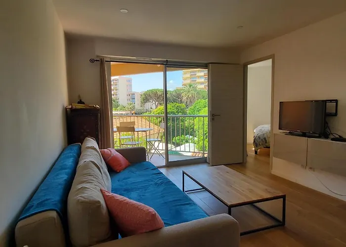 2 Pieces 32m2 A 150m Apartment